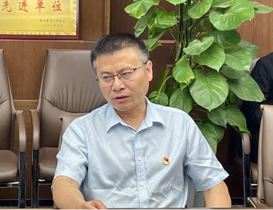 0428新聞稿-駐馬店市產(chǎn)業(yè)投資集團(tuán)有限公司召開(kāi)“青春向黨、奮斗強(qiáng)國(guó)”五四青年節(jié)主題座談交流會(huì)459.png